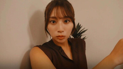 Roommates, Romance, and Ringing Hearts - Изображение 1